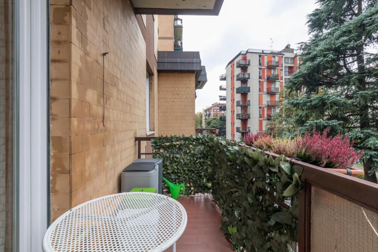 Mimmi Apartment Zurigo 12 มิลาน ภายนอก รูปภาพ